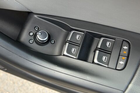 Audi Q3 TFSI S LINE EDITION -PANORAMIC ROOF -COMFORT & SOUND PACK 38