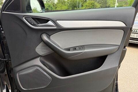 Audi Q3 TFSI S LINE EDITION -PANORAMIC ROOF -COMFORT & SOUND PACK 39