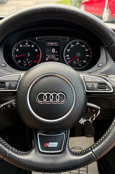 Audi Q3 TFSI S LINE EDITION -PANORAMIC ROOF -COMFORT & SOUND PACK 