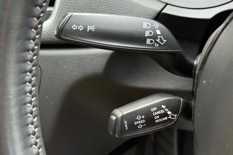 Audi Q3 TFSI S LINE EDITION -PANORAMIC ROOF -COMFORT & SOUND PACK 51
