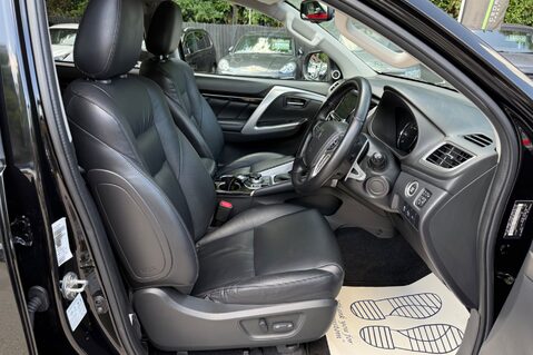 Mitsubishi Shogun Sport DI-D 4 - 7 SEATER - FULL MITSUBISHI SERVICE HISTORY - ADAPTIVE CRUISE CONTR 14