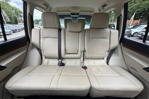 Mitsubishi Shogun DI-D SG3 - FSH WITH 11 SERVICE STAMPS  14