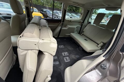 Mitsubishi Shogun DI-D SG3 - FSH WITH 11 SERVICE STAMPS  48