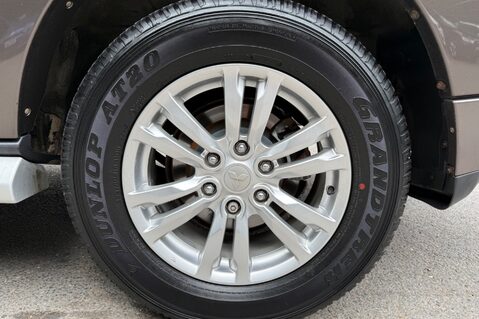 Mitsubishi Shogun DI-D SG3 - FSH WITH 11 SERVICE STAMPS  58