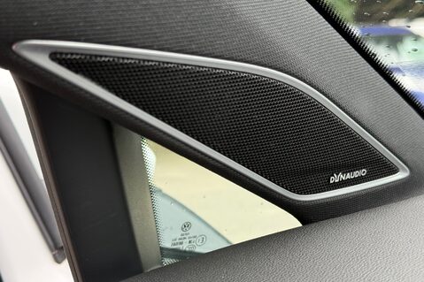 Volkswagen Golf GTI PERFORMANCE TSI DSG - ART VELOUR SEATS -DYNAUDIO -CAMERA -BRESCIA 19s 21