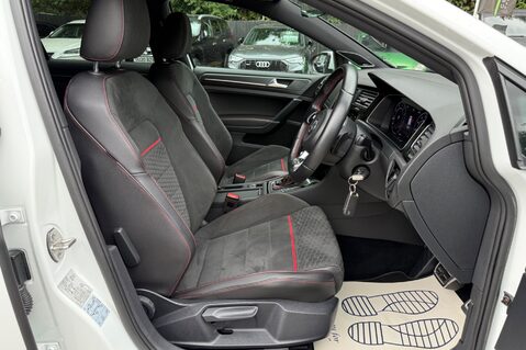 Volkswagen Golf GTI PERFORMANCE TSI DSG - ART VELOUR SEATS -DYNAUDIO -CAMERA -BRESCIA 19s 16