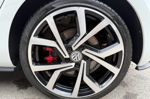 Volkswagen Golf GTI PERFORMANCE TSI DSG - ART VELOUR SEATS -DYNAUDIO -CAMERA -BRESCIA 19s 55