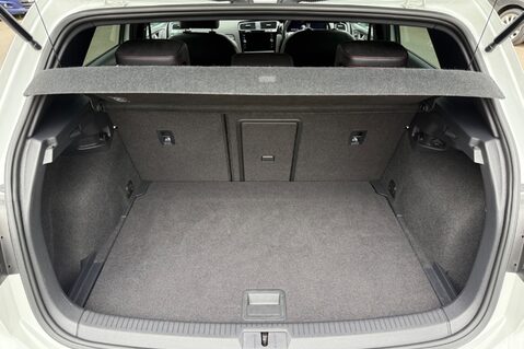 Volkswagen Golf GTI PERFORMANCE TSI DSG - ART VELOUR SEATS -DYNAUDIO -CAMERA -BRESCIA 19s 51
