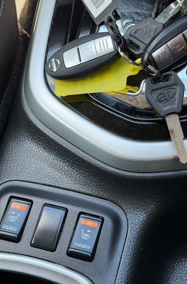 Nissan Navara DCI TEKNA AUTOMATIC -ONE OWNER -NO VAT-APPLE CAR PLAY -TOWBAR -CANOPY 