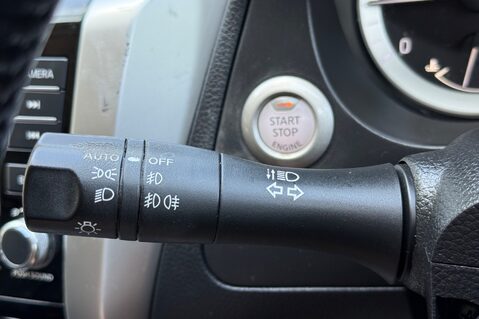 Nissan Navara DCI TEKNA AUTOMATIC -ONE OWNER -NO VAT-APPLE CAR PLAY -TOWBAR -CANOPY 45