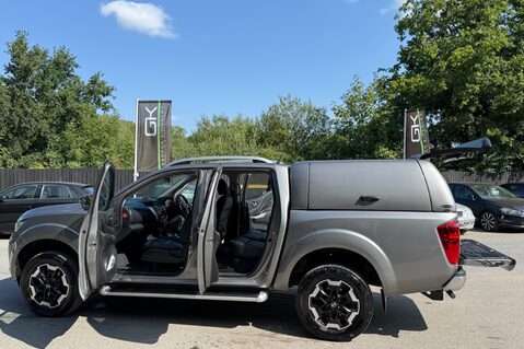Nissan Navara DCI TEKNA AUTOMATIC -ONE OWNER -NO VAT-APPLE CAR PLAY -TOWBAR -CANOPY 23