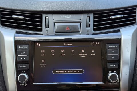 Nissan Navara DCI TEKNA AUTOMATIC -ONE OWNER -NO VAT-APPLE CAR PLAY -TOWBAR -CANOPY 41