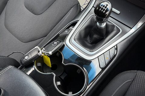 Ford Edge SPORT TDCI - REVERSE CAMERA - APPLE CAR PLAY - ELECTRIC TAILGATE 11