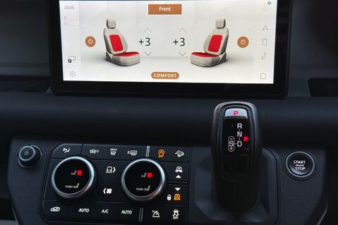 Land Rover Defender X-DYNAMIC SE MHEV - PREDATOR BODYKIT - 22 INCH ALLOYS -FULL LAND ROVER SERV 49