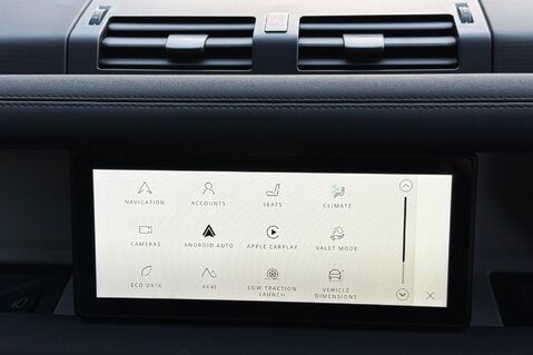 Land Rover Defender X-DYNAMIC SE MHEV - PREDATOR BODYKIT - 22 INCH ALLOYS -FULL LAND ROVER SERV 53