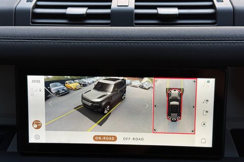 Land Rover Defender X-DYNAMIC SE MHEV - PREDATOR BODYKIT - 22 INCH ALLOYS -FULL LAND ROVER SERV 47