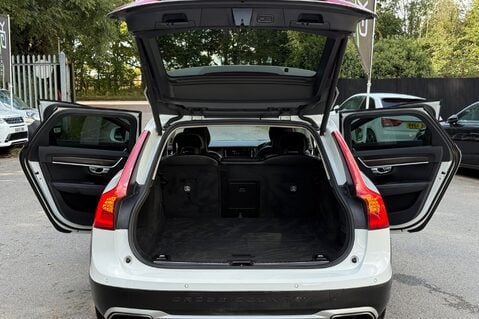 Volvo V90 D5 POWERPULSE CROSS COUNTRY PRO AWD -RARE CAR - REVERSE CAMERA 20