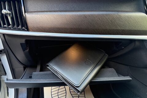 Volvo V90 D5 POWERPULSE CROSS COUNTRY PRO AWD -RARE CAR - REVERSE CAMERA 44