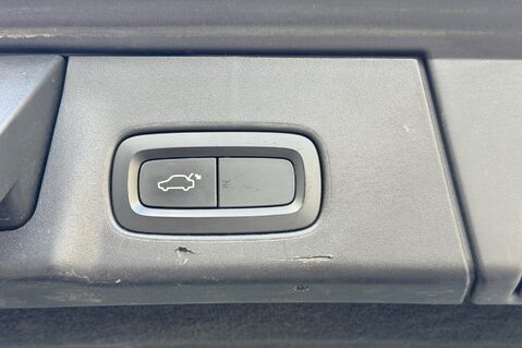Volvo V90 D5 POWERPULSE CROSS COUNTRY PRO AWD -RARE CAR - REVERSE CAMERA 45
