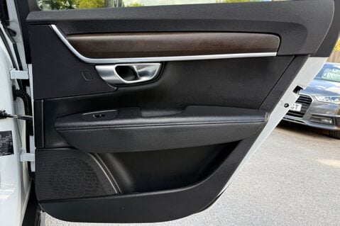 Volvo V90 D5 POWERPULSE CROSS COUNTRY PRO AWD -RARE CAR - REVERSE CAMERA 32