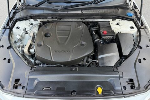 Volvo V90 D5 POWERPULSE CROSS COUNTRY PRO AWD -RARE CAR - REVERSE CAMERA 48