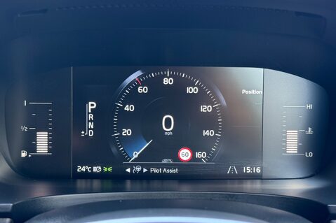 Volvo V90 D5 POWERPULSE CROSS COUNTRY PRO AWD -RARE CAR - REVERSE CAMERA 35