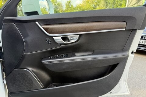 Volvo V90 D5 POWERPULSE CROSS COUNTRY PRO AWD -RARE CAR - REVERSE CAMERA 34