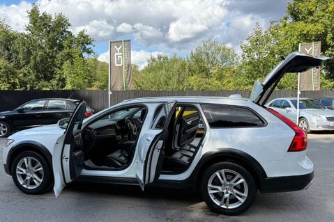 Volvo V90 D5 POWERPULSE CROSS COUNTRY PRO AWD -RARE CAR - REVERSE CAMERA 21