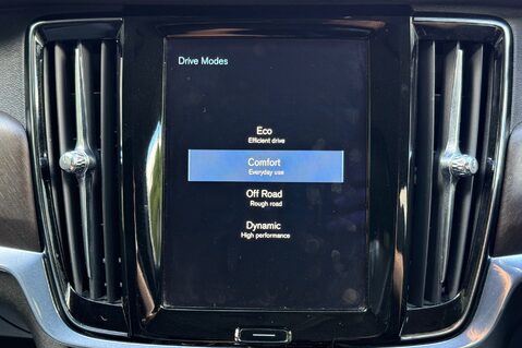 Volvo V90 D5 POWERPULSE CROSS COUNTRY PRO AWD -RARE CAR - REVERSE CAMERA 43