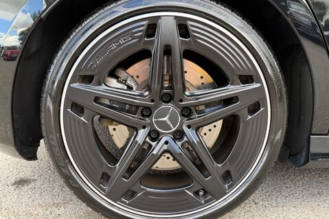 Mercedes-Benz A Class AMG A 35 4MATIC PREMIUM PLUS MHEV - AERO KIT -PAN ROOF -ELECTRIC SEATS 77