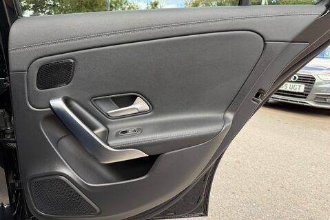 Mercedes-Benz A Class AMG A 35 4MATIC PREMIUM PLUS MHEV - AERO KIT -PAN ROOF -ELECTRIC SEATS 40