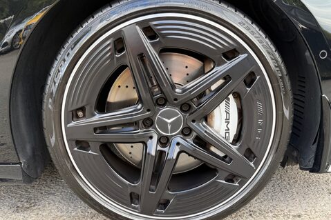 Mercedes-Benz A Class AMG A 35 4MATIC PREMIUM PLUS MHEV - AERO KIT -PAN ROOF -ELECTRIC SEATS 74