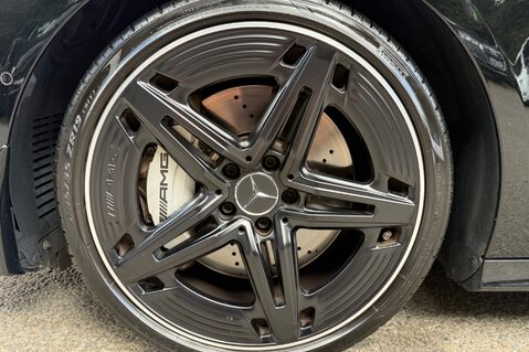 Mercedes-Benz A Class AMG A 35 4MATIC PREMIUM PLUS MHEV - AERO KIT -PAN ROOF -ELECTRIC SEATS 75