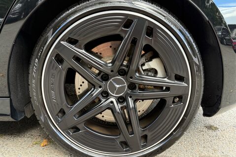 Mercedes-Benz A Class AMG A 35 4MATIC PREMIUM PLUS MHEV - AERO KIT -PAN ROOF -ELECTRIC SEATS 76
