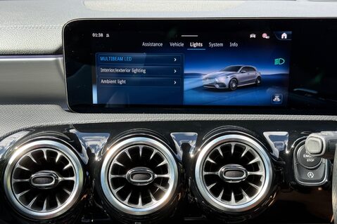 Mercedes-Benz A Class AMG A 35 4MATIC PREMIUM PLUS MHEV - AERO KIT -PAN ROOF -ELECTRIC SEATS 62