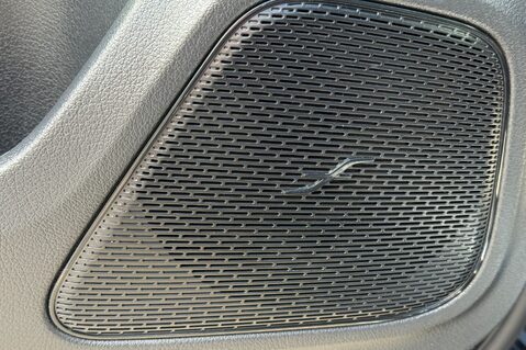 Mercedes-Benz A Class AMG A 35 4MATIC PREMIUM PLUS MHEV - AERO KIT -PAN ROOF -ELECTRIC SEATS 34