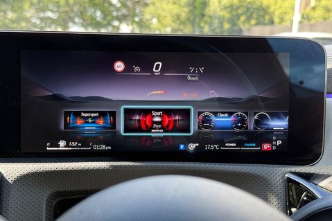 Mercedes-Benz A Class AMG A 35 4MATIC PREMIUM PLUS MHEV - AERO KIT -PAN ROOF -ELECTRIC SEATS 53