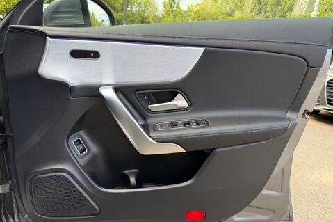 Mercedes-Benz CLA Class CLA 180 AMG LINE PREMIUM PLUS - PAN ROOF - VAT Q - FULL MB SERVICE HISTORY 37