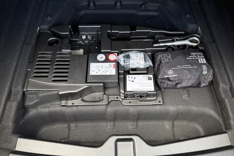 Mercedes-Benz CLA Class CLA 180 AMG LINE PREMIUM PLUS - PAN ROOF - VAT Q - FULL MB SERVICE HISTORY 54