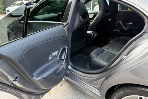Mercedes-Benz CLA Class CLA 180 AMG LINE PREMIUM PLUS - PAN ROOF - VAT Q - FULL MB SERVICE HISTORY 31