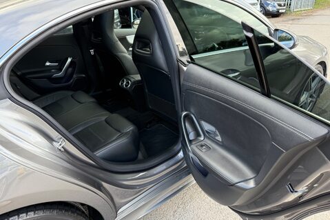 Mercedes-Benz CLA Class CLA 180 AMG LINE PREMIUM PLUS - PAN ROOF - VAT Q - FULL MB SERVICE HISTORY 36