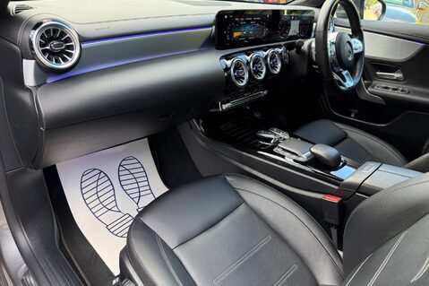 Mercedes-Benz CLA Class CLA 180 AMG LINE PREMIUM PLUS - PAN ROOF - VAT Q - FULL MB SERVICE HISTORY 26