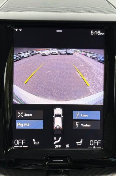 Volvo XC60 B4 R-DESIGN PRO AWD - 22 INCH ALLOY WHEELS - CRYSTAL WHITE PAINT 