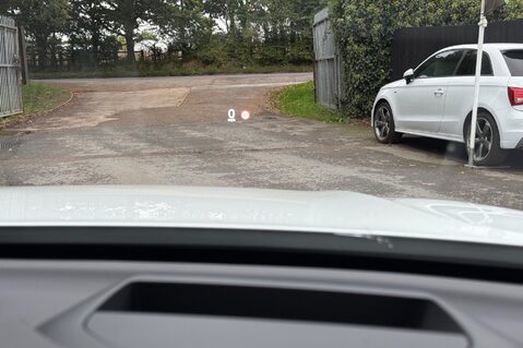 Volvo XC60 B4 R-DESIGN PRO AWD - 22 INCH ALLOY WHEELS - CRYSTAL WHITE PAINT 41