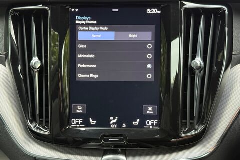 Volvo XC60 B4 R-DESIGN PRO AWD - 22 INCH ALLOY WHEELS - CRYSTAL WHITE PAINT 45