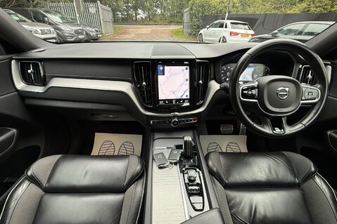 Volvo XC60 B4 R-DESIGN PRO AWD - 22 INCH ALLOY WHEELS - CRYSTAL WHITE PAINT 16