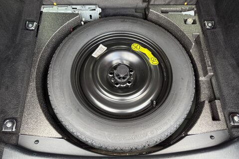 Land Rover Range Rover Evoque TD4 HSE DYNAMIC - 2 OWNERS - FULL SERVICE HISTORY - BRITISH RACING GREEN 52