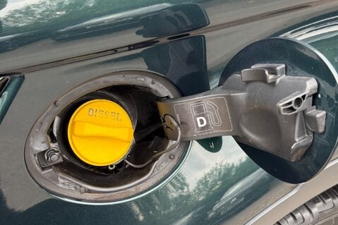 Land Rover Range Rover Evoque TD4 HSE DYNAMIC - 2 OWNERS - FULL SERVICE HISTORY - BRITISH RACING GREEN 60