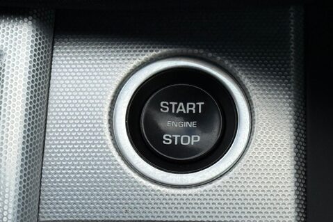 Land Rover Range Rover Evoque TD4 HSE DYNAMIC - 2 OWNERS - FULL SERVICE HISTORY - BRITISH RACING GREEN 40