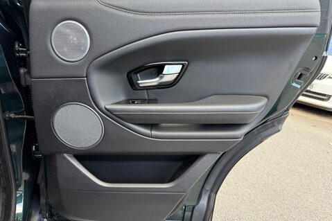 Land Rover Range Rover Evoque TD4 HSE DYNAMIC - 2 OWNERS - FULL SERVICE HISTORY - BRITISH RACING GREEN 33